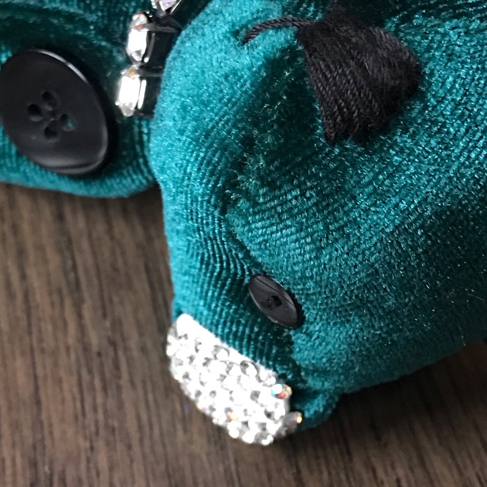 Green Velvet Rhinestone Moveable Bear Bag Charm Key Chain - Picture 7 of 16